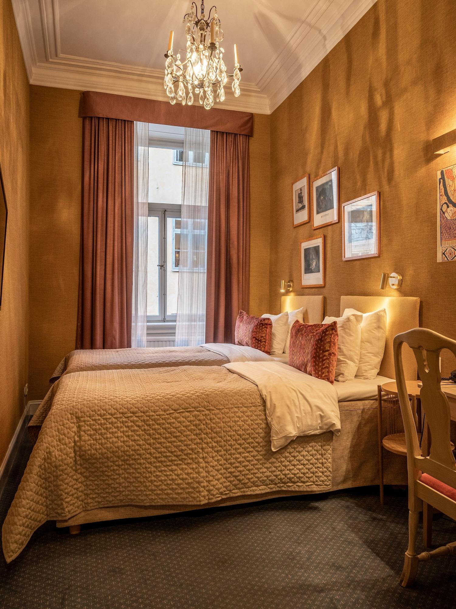 Hotel Lady Hamilton 4*