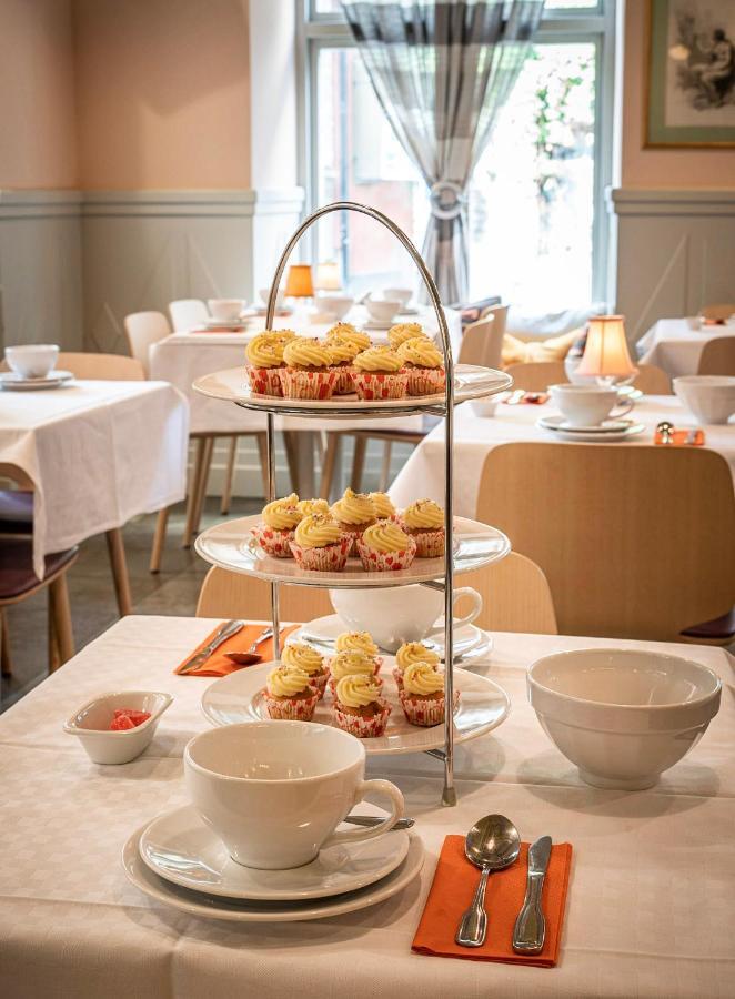Lady Hamilton Hotel 4*